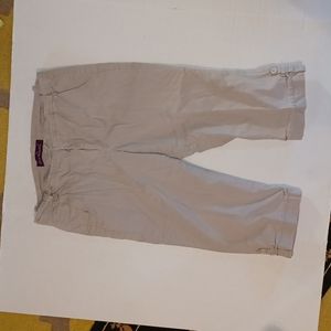 Vintage Gloria Vanderbilt capris size 14 tan